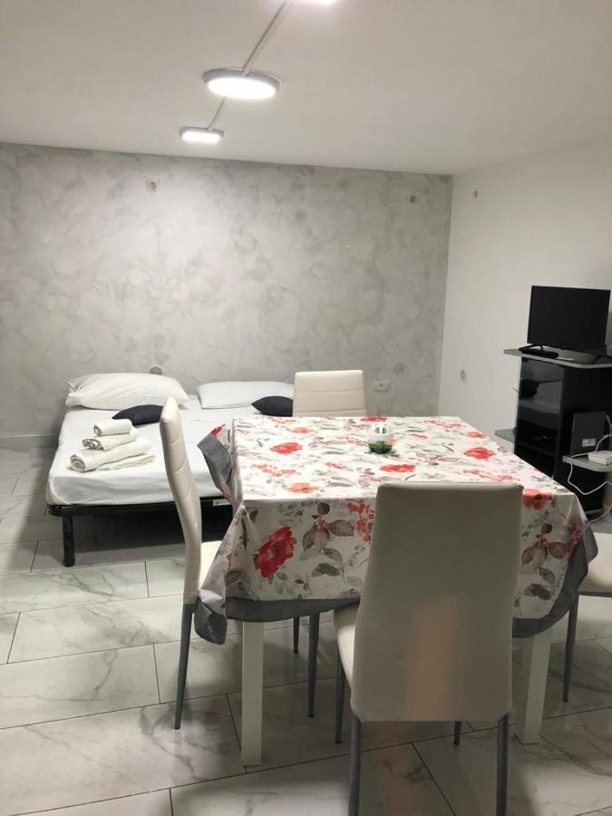 Casetta Bianca Apartamento Nápoles Exterior foto